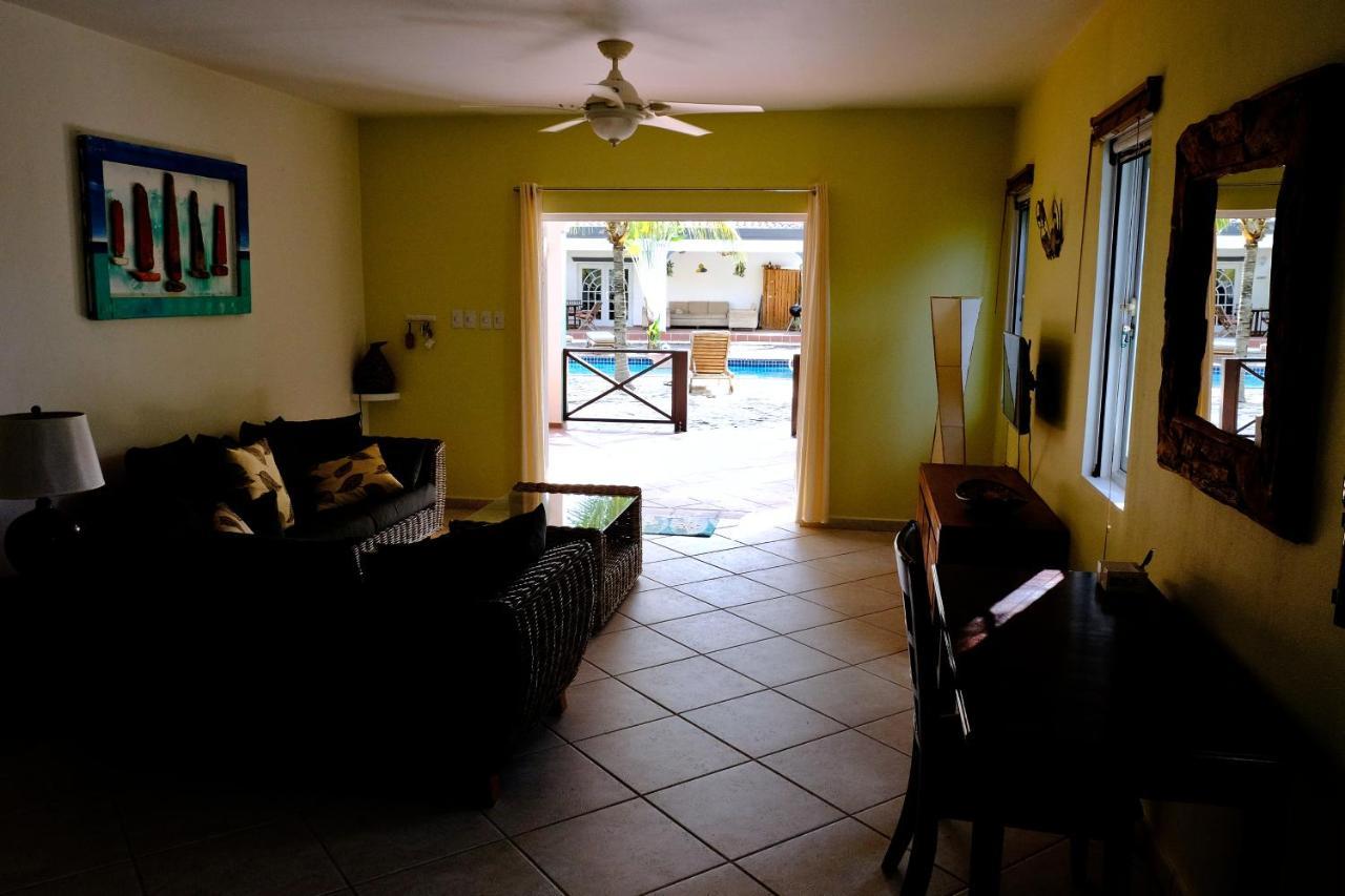 Villa Olivia Poolside Playa Extérieur photo